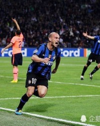  亚特兰大逆转国米，保留欧冠希望  